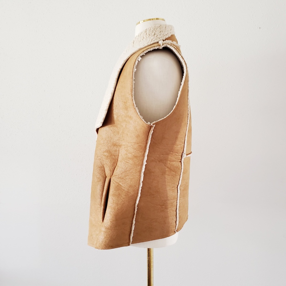 LOVE TREE Leather Shearing Open Vest - Picture 4 of 6